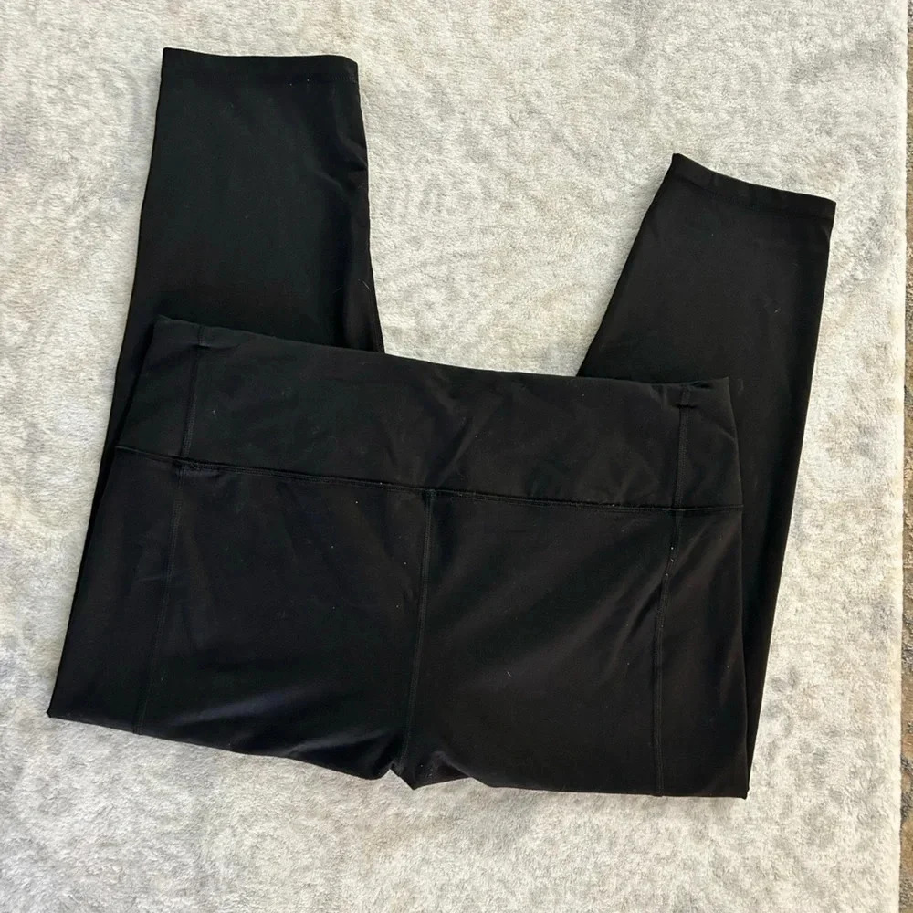 Victoria’s Secret Victoria Sport Leggings - Picture 3 of 3